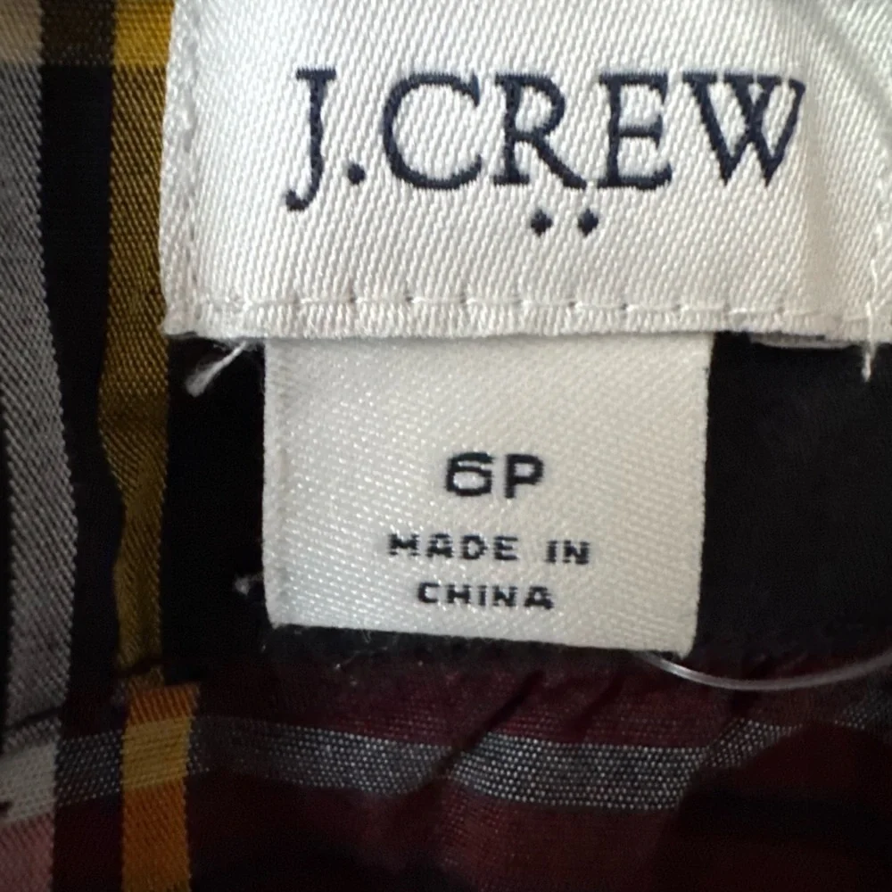 J. Crew Black and Red Plaid A-Line Skirt size 6 P preppy - Picture 3 of 3
